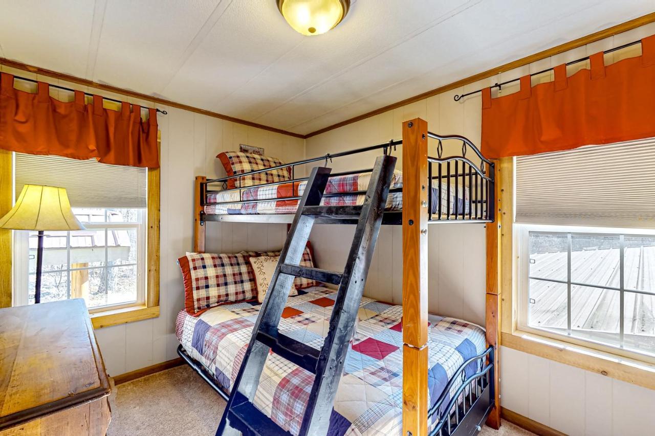 Pine Woods Cabin McHenry Luaran gambar